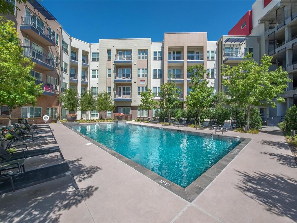 1210 Botham Jean Blvd, Dallas, TX 75215