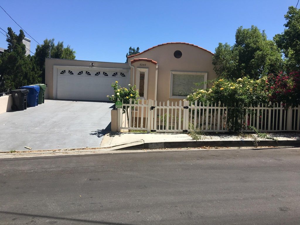 5260 Campo Rd, Woodland Hills, CA 5 Bed, 4.5 Bath Single 5260 Campo Rd, Woodland Hills, CA 5 Bed, 4.5 Bath Single