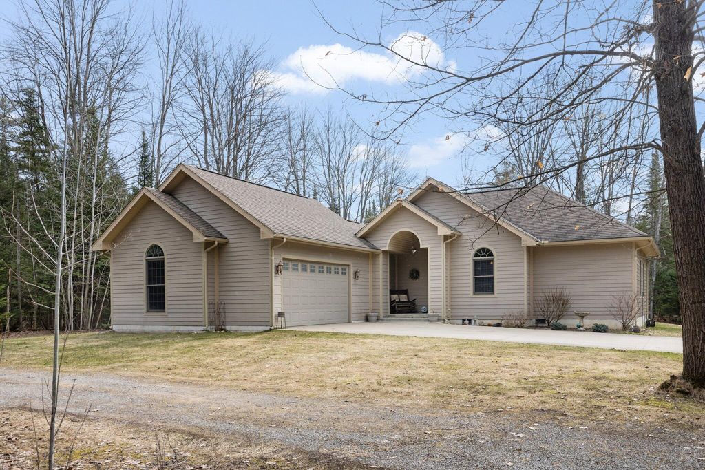 1073 Scenic Trl, Gaylord, MI 49735 Trulia