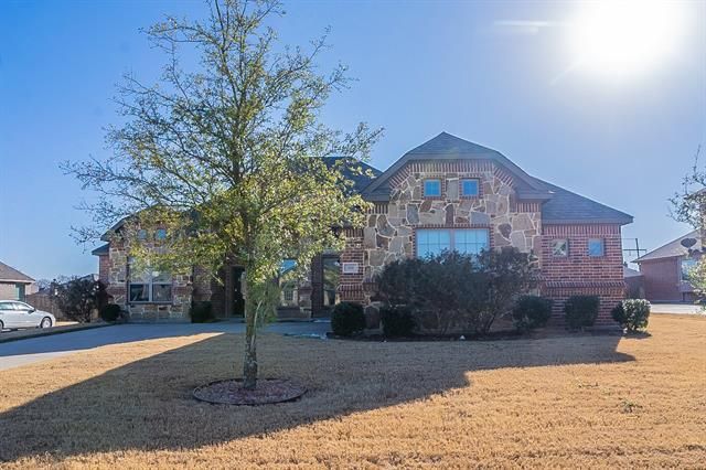 304 Joseph Dr, Glenn Heights, TX 75154
