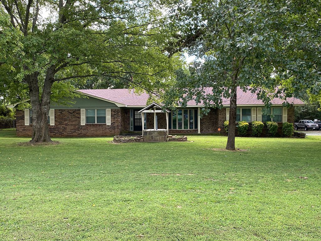 1003 Gregory Ave, Pocola, OK 74902 4 Bed, 3 Bath SingleFamily Home