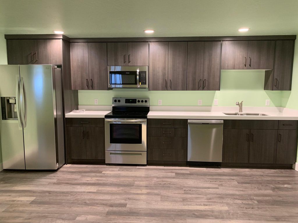 7256 S 1035 E, Midvale, UT 84047