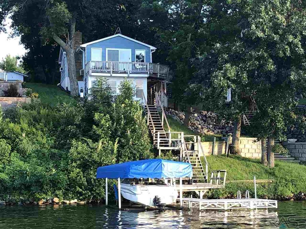 2536 Lake Cochrane Dr W, Toronto, SD 1 Bed, 1 Bath SingleFamily Home