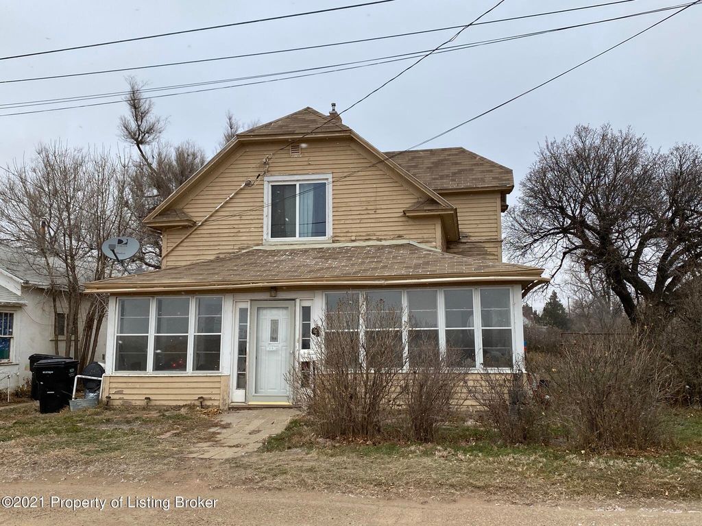 203 1st Ave NW, Belfield, ND 58622 Trulia