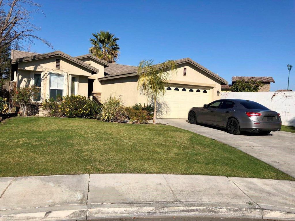 11502 Walderi St, Bakersfield, CA - 3 Bed, 2 Bath Single-Family Home