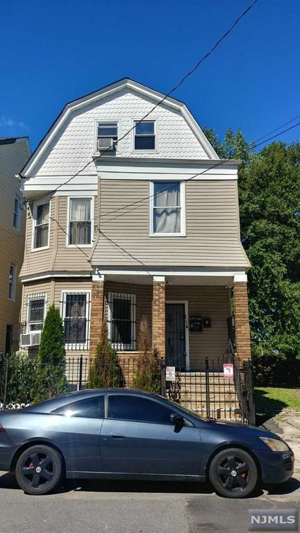 361 S  11th St, Newark, NJ 07103