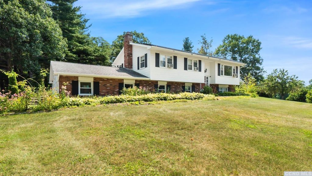 6006 Marion Blvd, Valatie, NY 12184