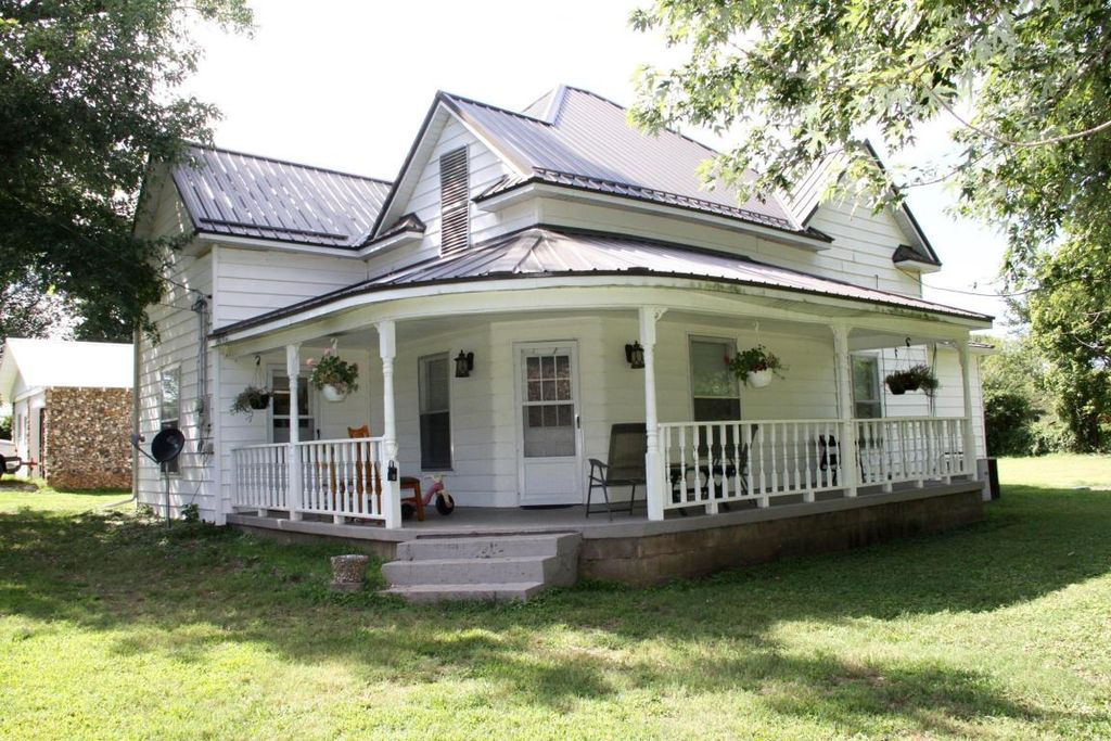 182 Gladden St, Western Grove, AR 3 Bed, 1 Bath SingleFamily Home