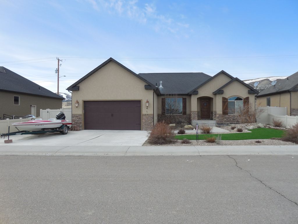 616 Talladega Dr, Rock Springs, WY 82901 Trulia 616 Talladega Dr, Rock Springs, WY 82901 Trulia