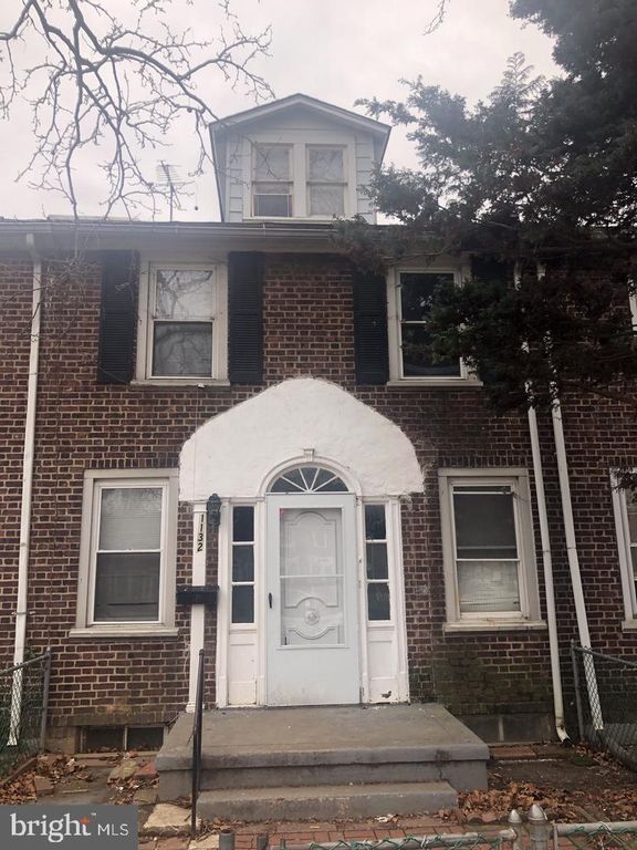 1132 W America Rd, Camden, NJ 08104