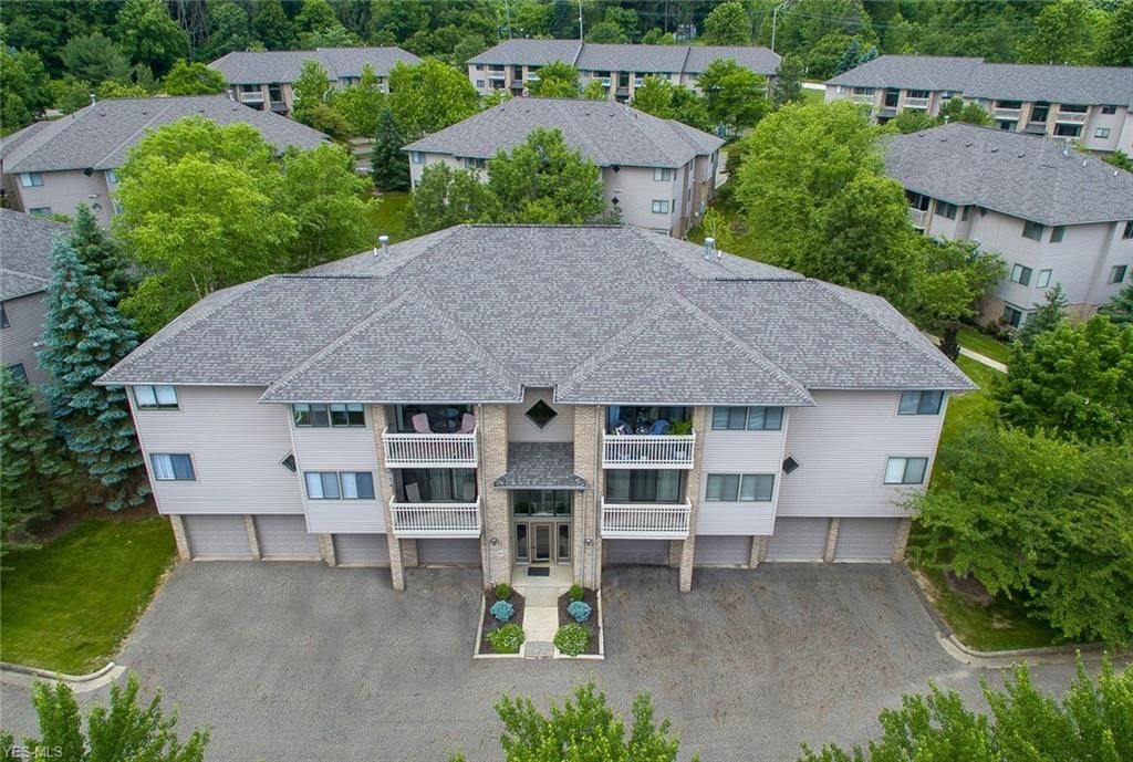 3800 Rosemont Blvd 106E, Fairlawn, OH 2 Bed, 2 Bath Condo 26