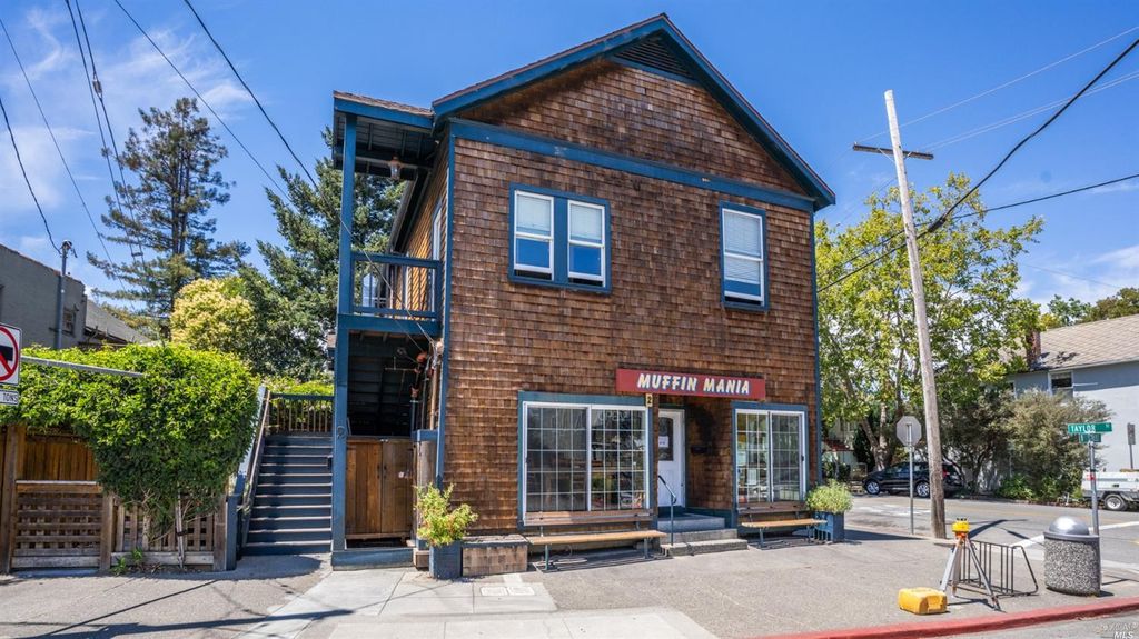 2 Bayview St, San Rafael, CA 94901