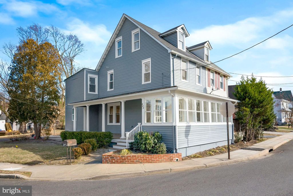443 Locust St, Moorestown, NJ 08057