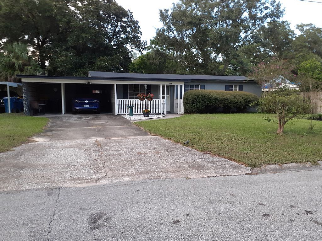 5923 Green Hill Ln, Jacksonville, FL 32211