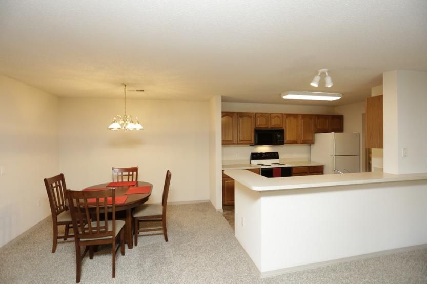 2901 N Governeour St, Wichita, KS 67226