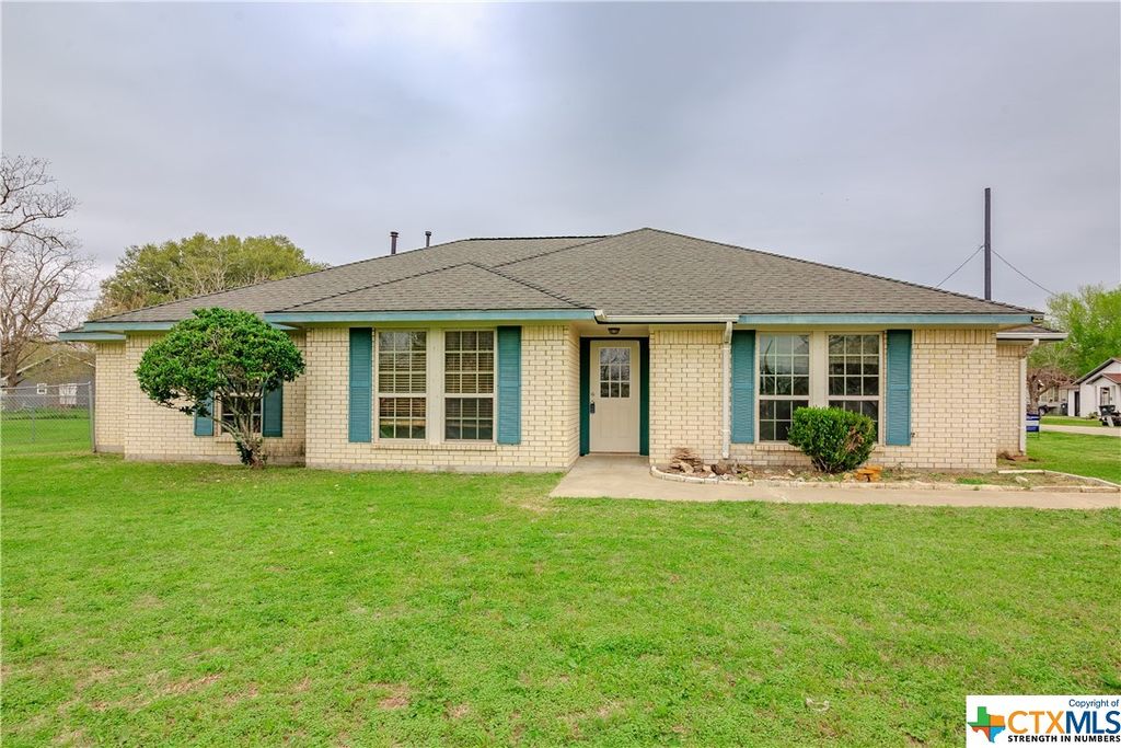 314 E Division St, Edna, TX 77957 Trulia