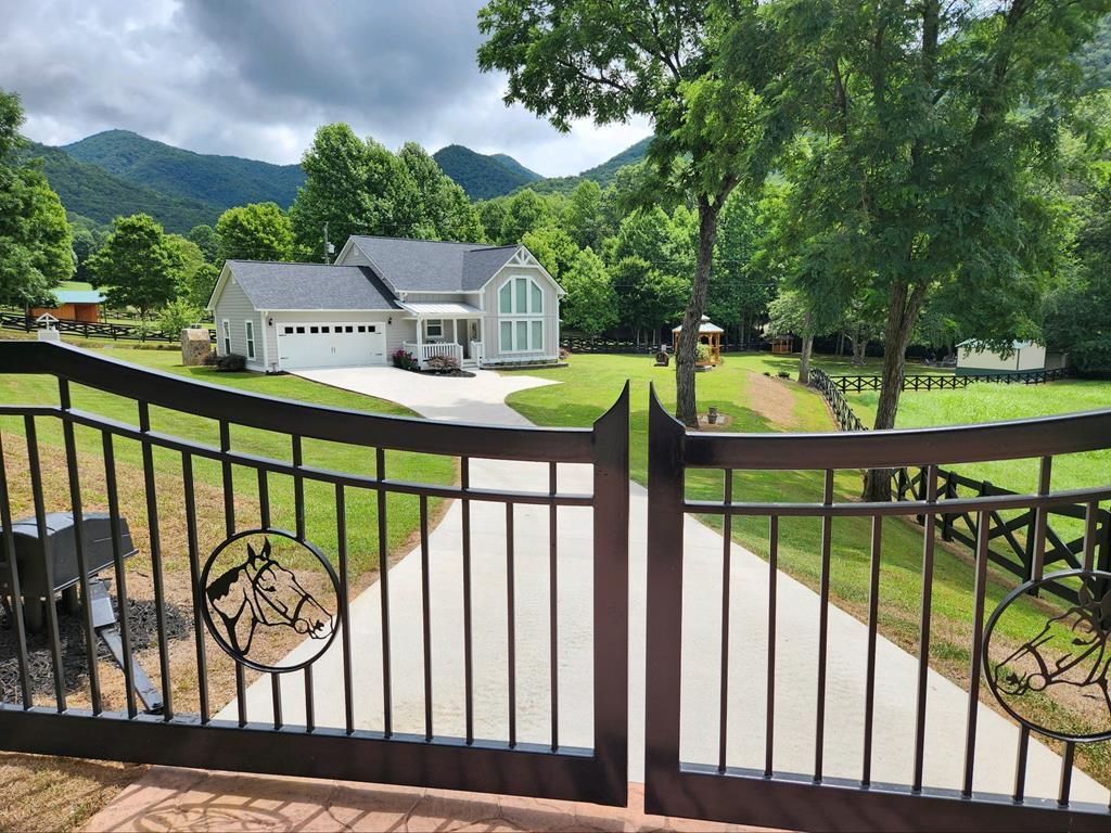 817 Mica City Rd, Franklin, NC 28734 Trulia