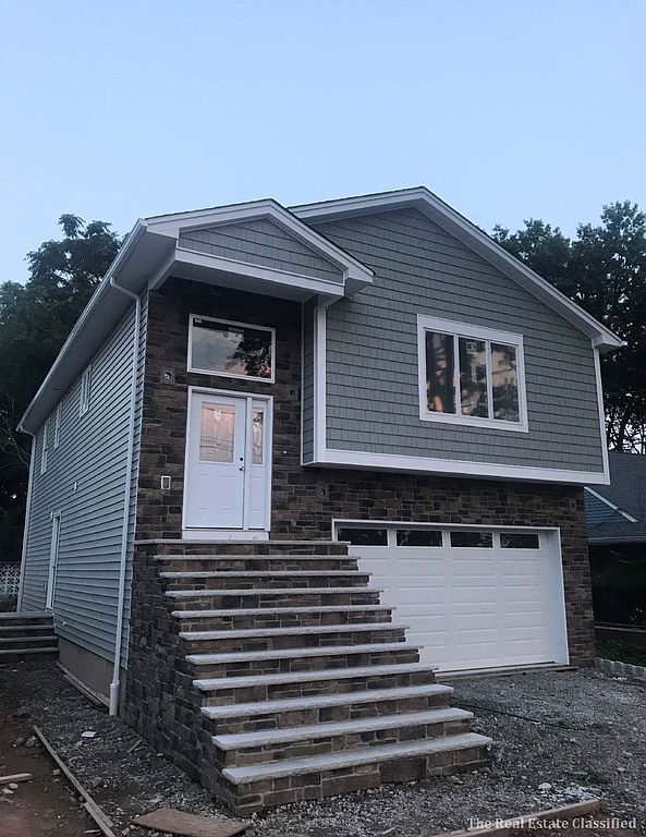 30 17th Ave, Elmwood Park, NJ 07407