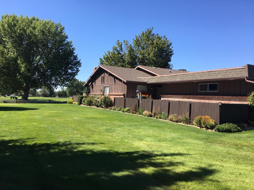 1120 Phillips Ct #E, Montrose, CO 81401