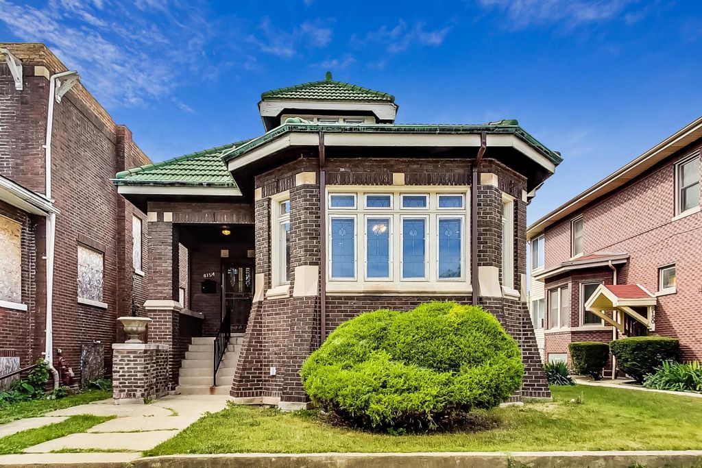 8154 S Throop St, Chicago, IL 60620