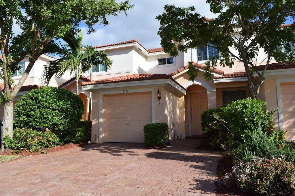 7451 Sarentino Ln #222, Boynton Beach, FL 33437