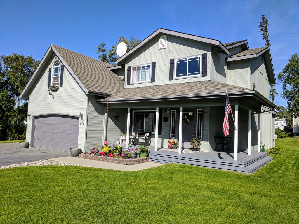 2172 N Kelso Ln, Palmer, AK 99645