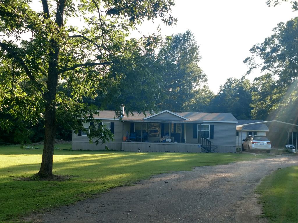 1407 County Road 302, Carthage, TX 75633
