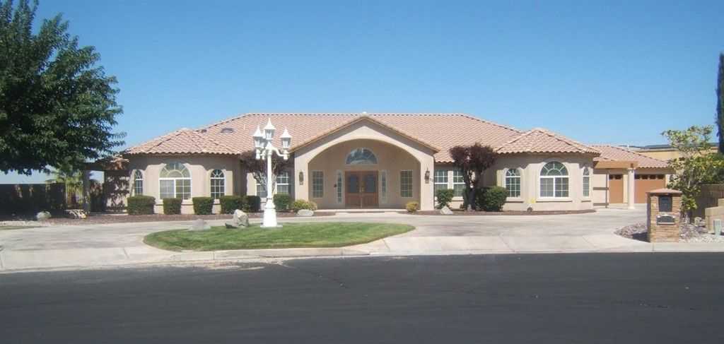 20130 Quail Hollow Rd, Apple Valley, CA 92308