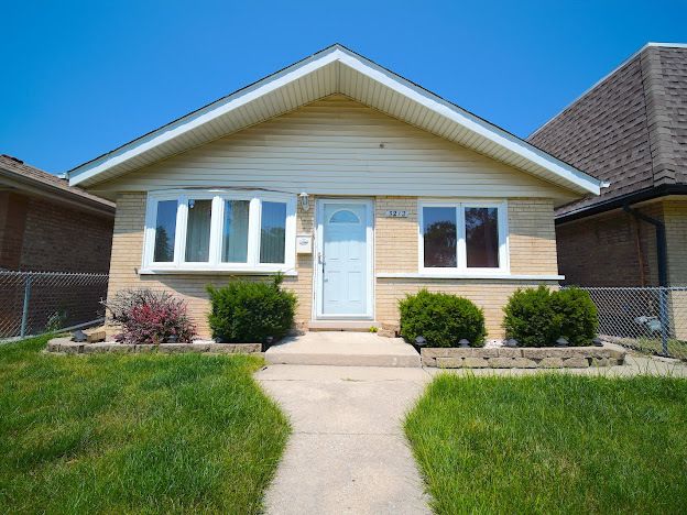 5212 State Rd, Burbank, IL 60459