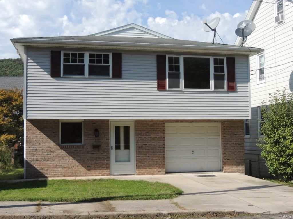 12 Coal Nesquehoning, Nesquehoning, PA 18240 See Est. Value, Schools