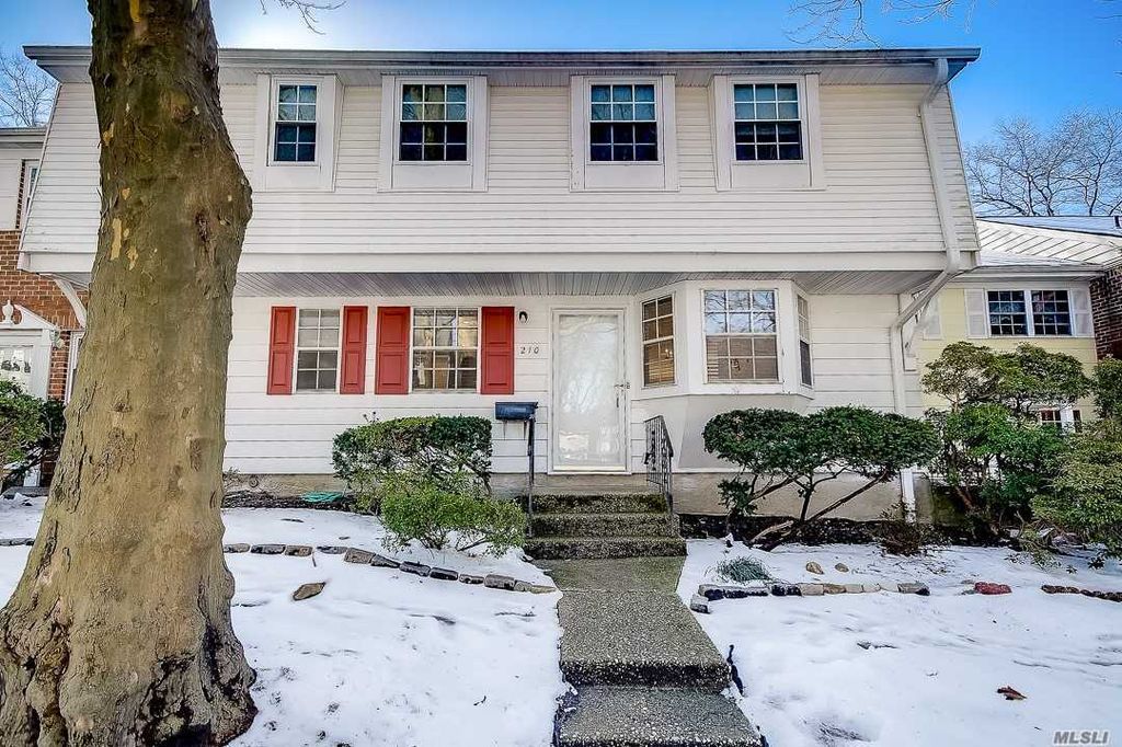 210 Towne House Vlg, Hauppauge, NY 11749 Trulia