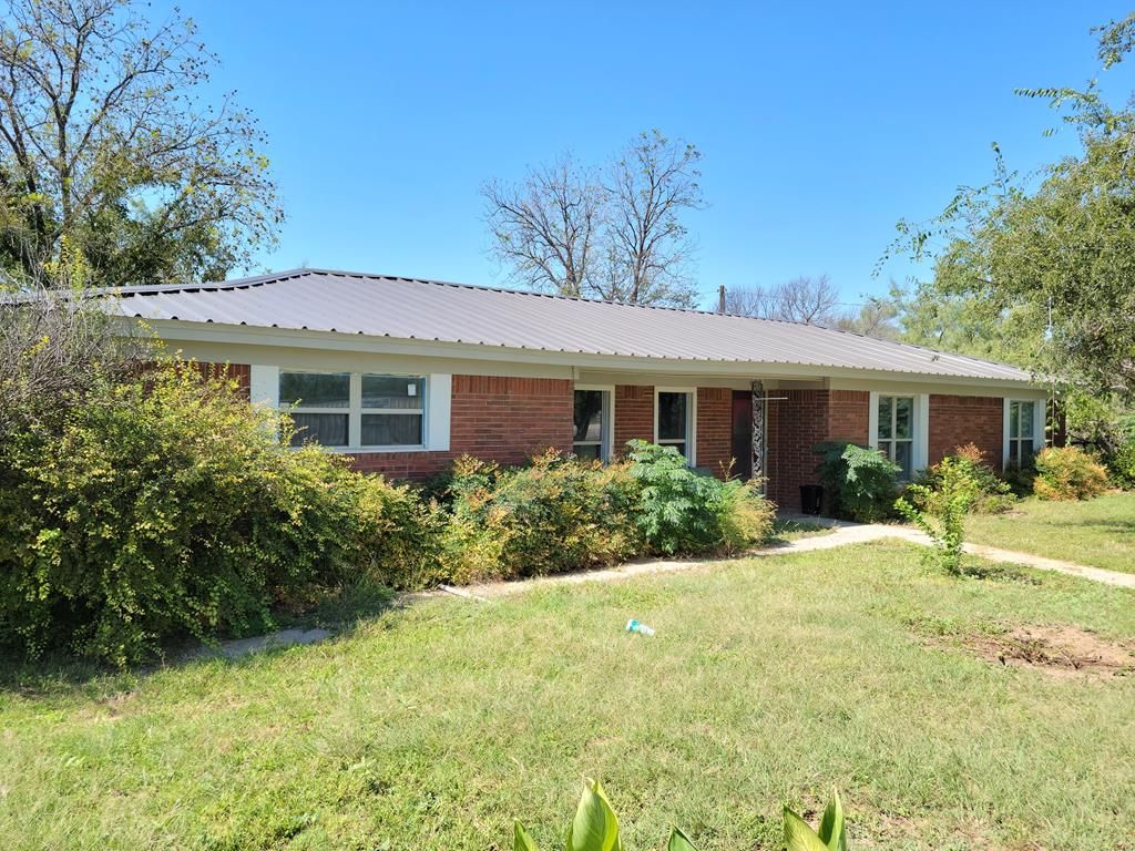 8549 N Grape Creek Rd, San Angelo, TX 76901