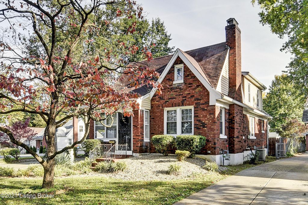 3101 Widgeon Ave, Audubon Park, KY 40213