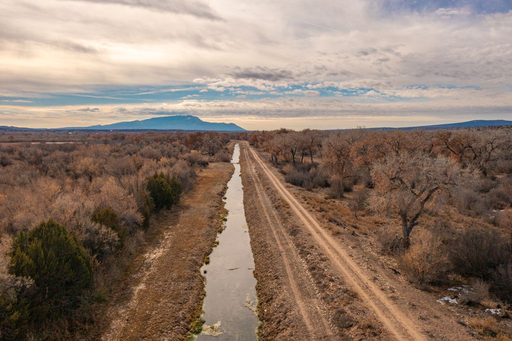 5 Sparkling Moolah Rd, Pena Blanca, NM 87041 MLS 11232277 Trulia