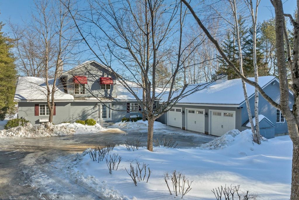 122 Pipers Point Lane, Alton, NH 03809