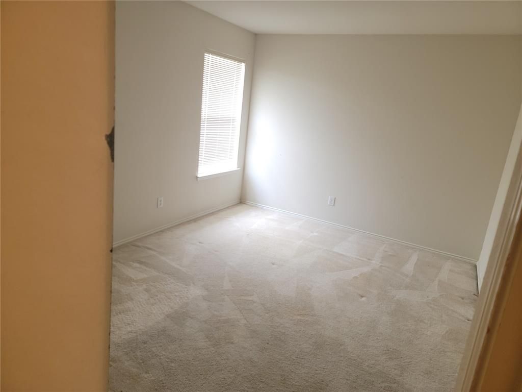 748 Rockett Ln, Cedar Hill, TX 75104