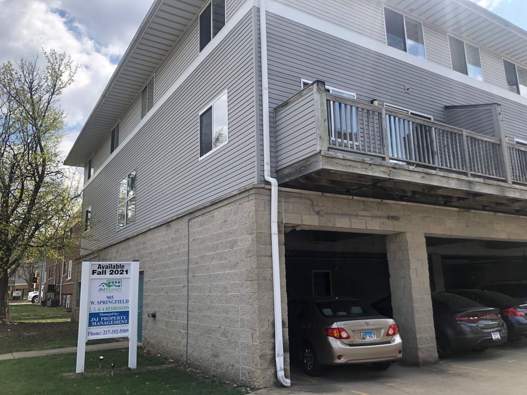 905 W Springfield Ave #9, Urbana, IL 61801