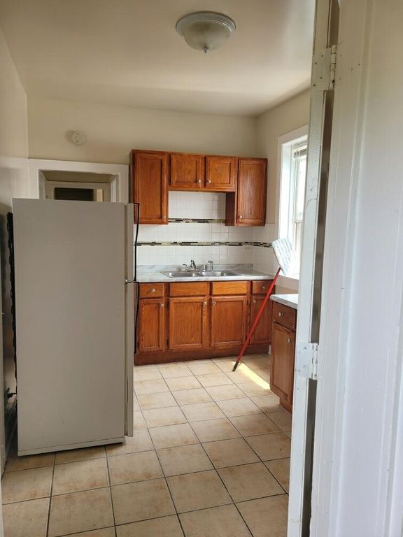 6652 S Maryland Ave #3, Chicago, IL 60637