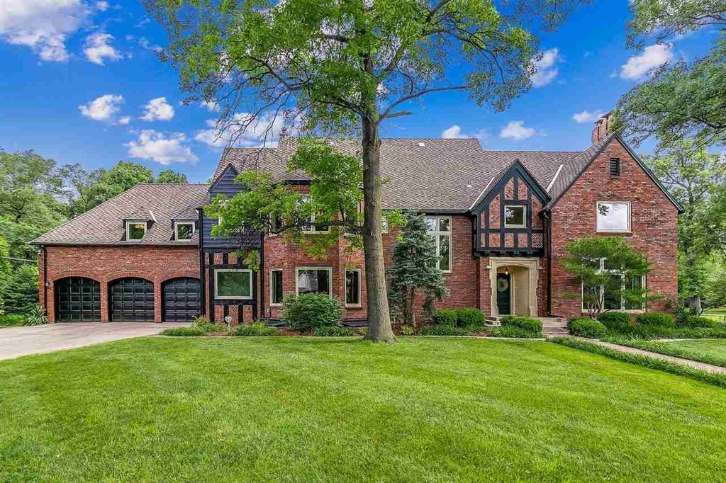 8 E Lynwood Blvd, Wichita, KS 67207 Trulia