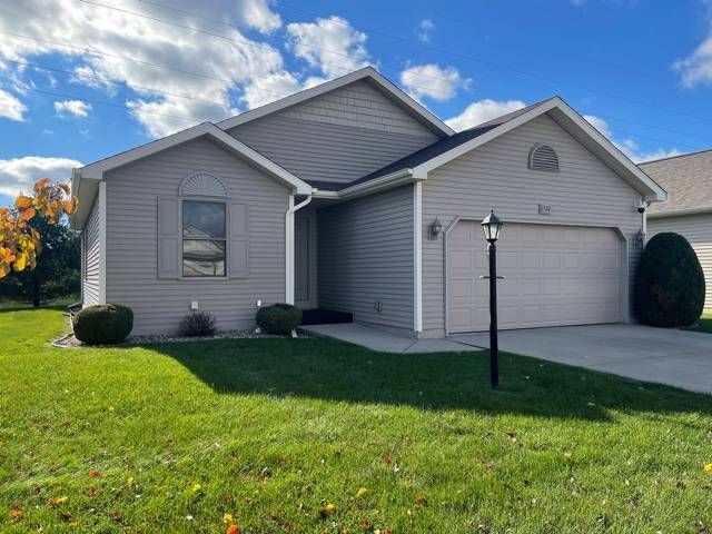 1510 Harvest Dr, Goshen, IN 46526