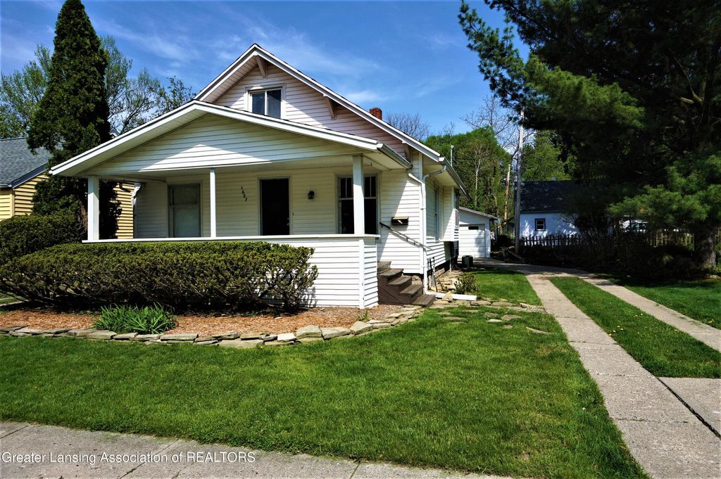 1627 Alpha St, Lansing, MI 48910