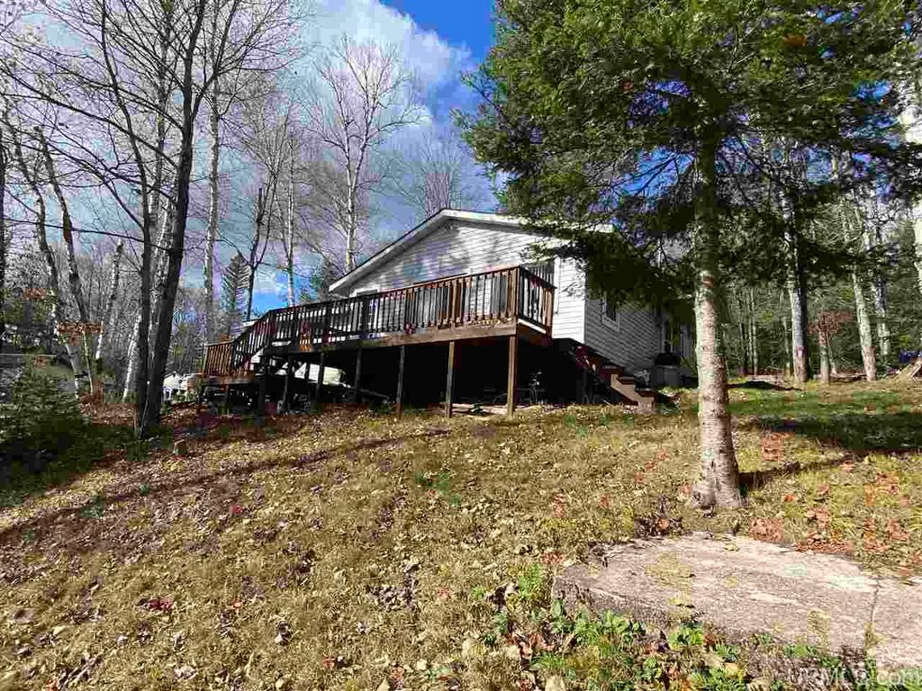 1340 Lajoie Rd, Gwinn, MI 49841