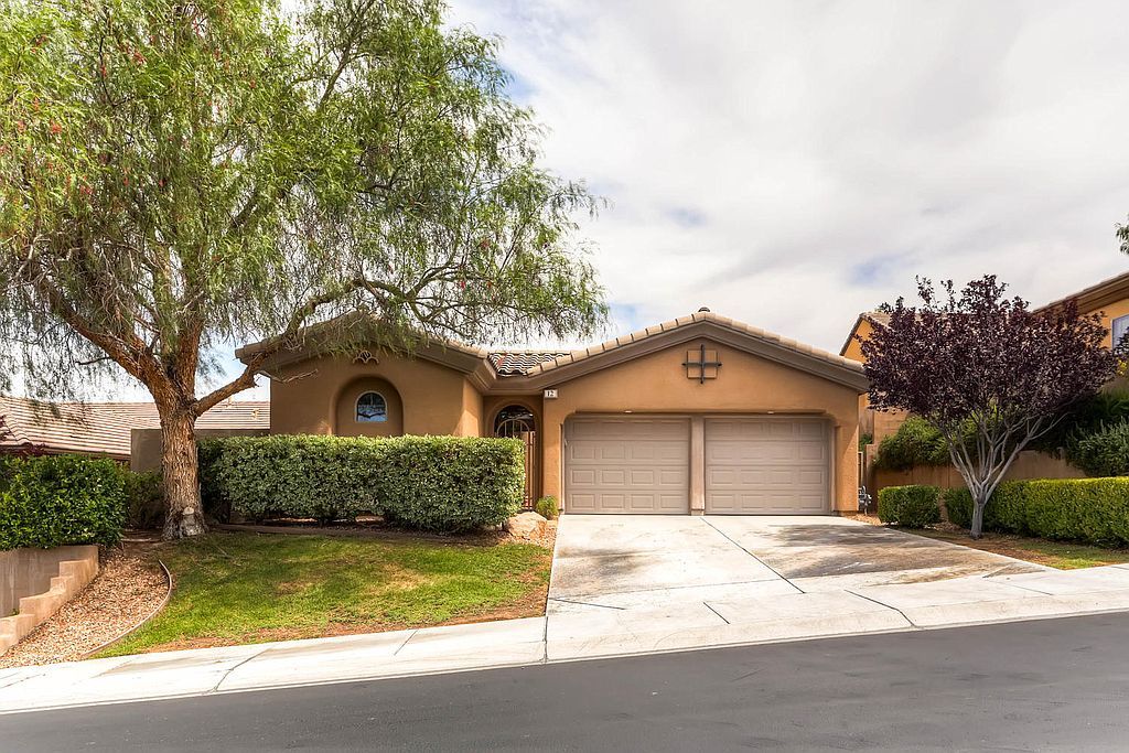 12 Gladewater Dr, Henderson, NV 89052