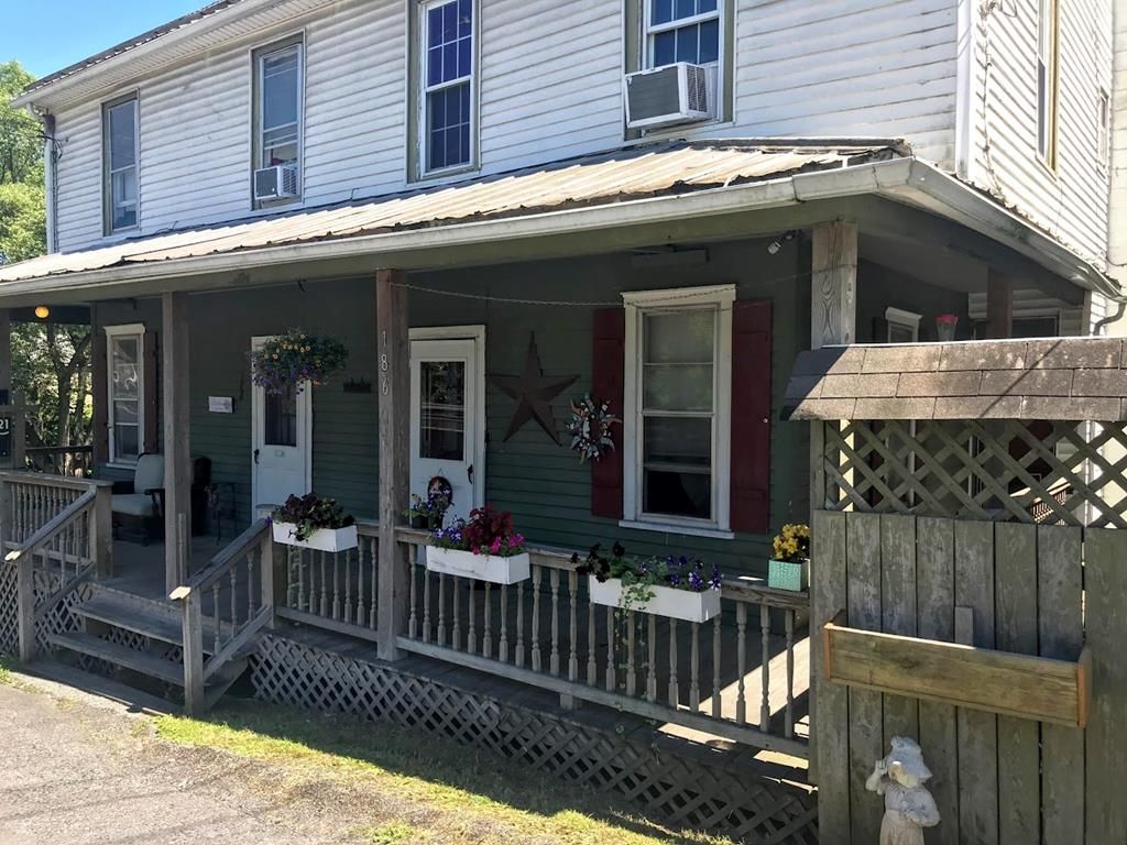 186-188 S Main St, Milroy, PA 17063