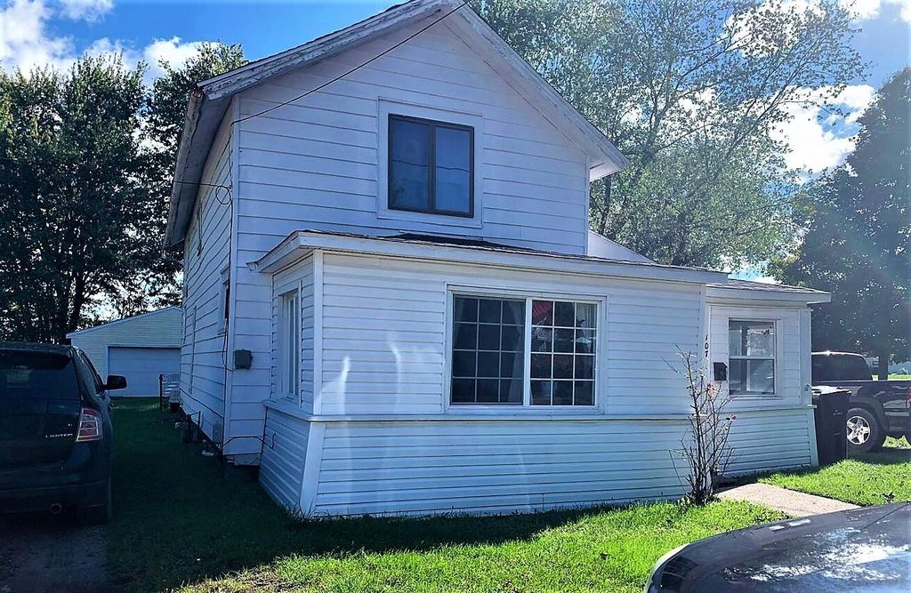 107 S South Wood St, Hudson, MI 49247