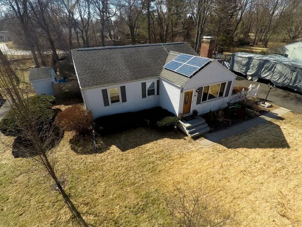 61 Parker St, Agawam, MA 01001