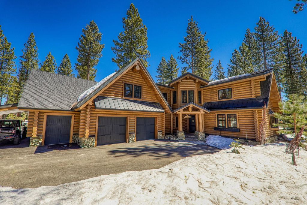 9253 Heartwood Dr, Truckee, CA 96161