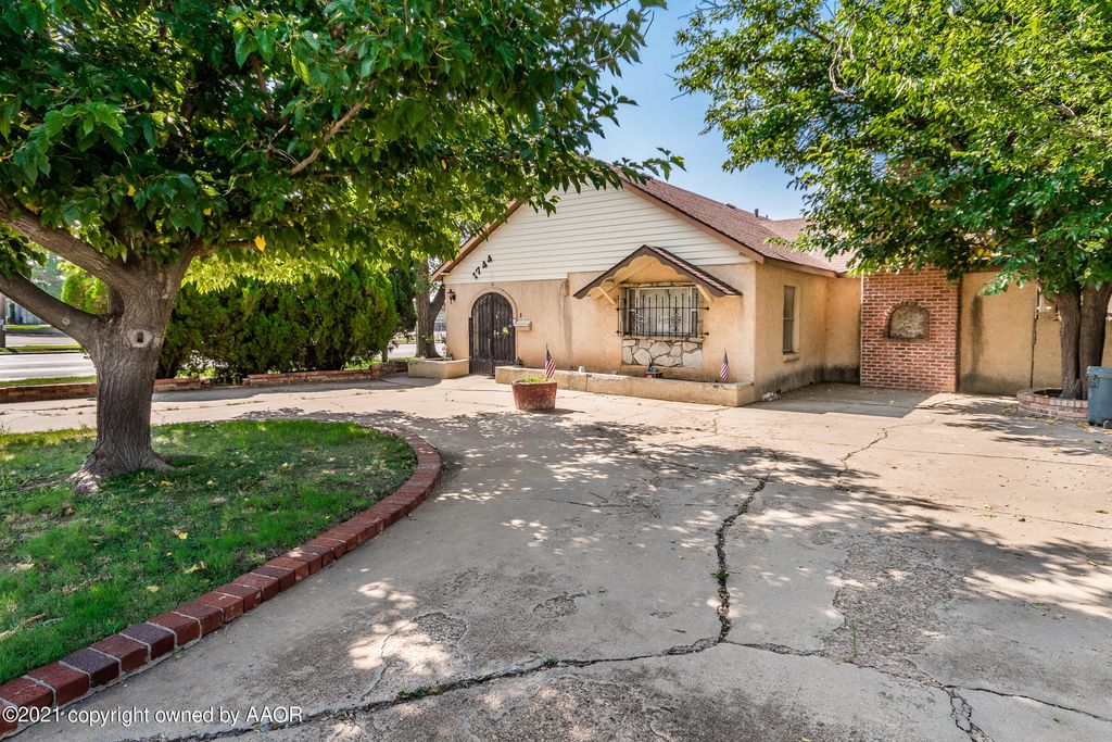 1744 6th St, Amarillo, TX 79102