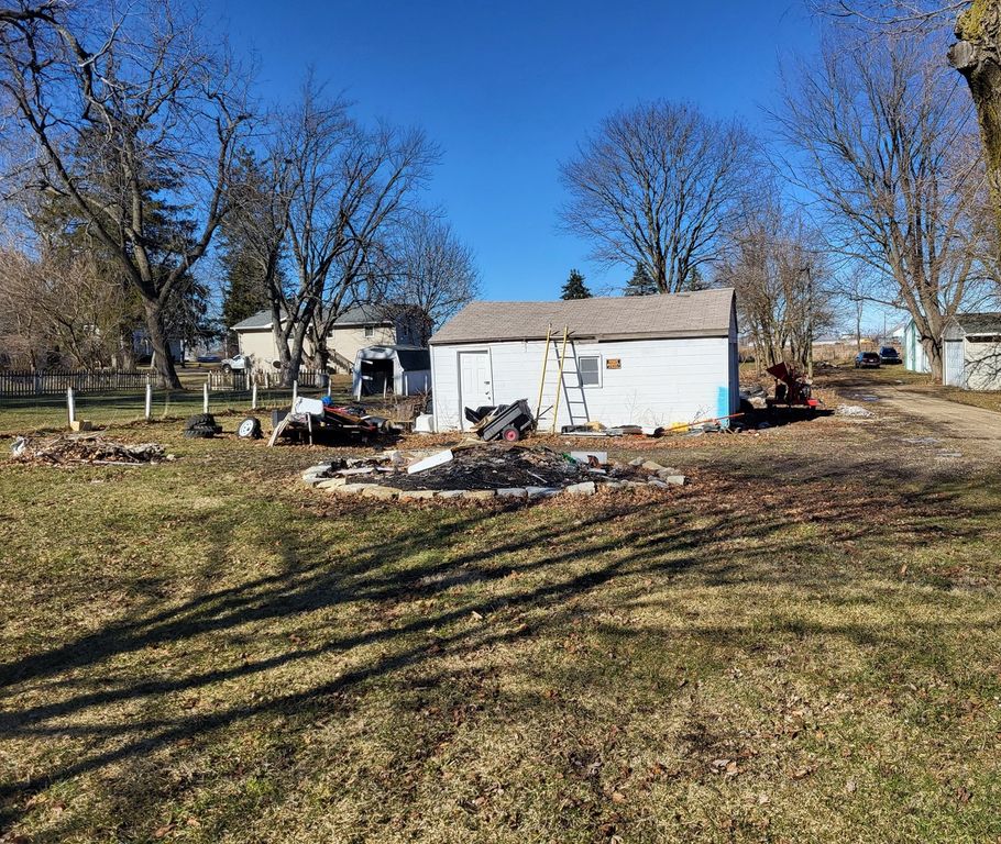 E Hardanger Gate, Lee, IL 60530 Trulia