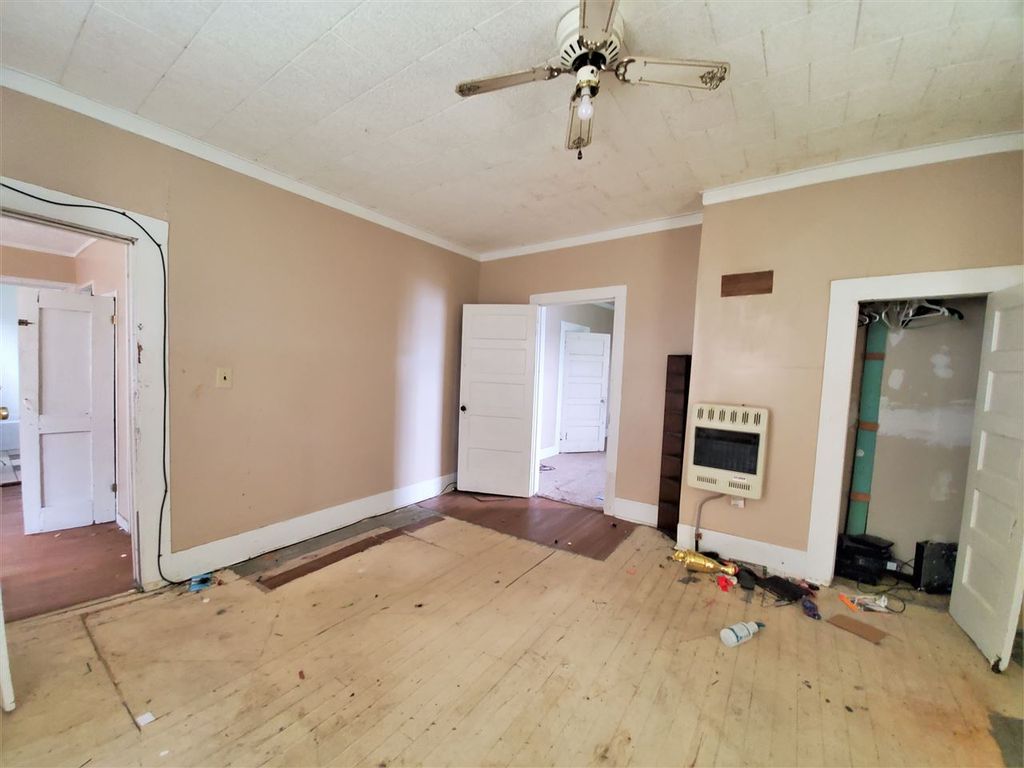 316 E 2nd St, Trenton, TN 3 Bed, 1 Bath SingleFamily Home 24